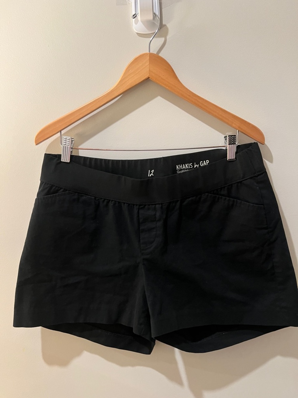 Khakis by GAP Maternity Shorts